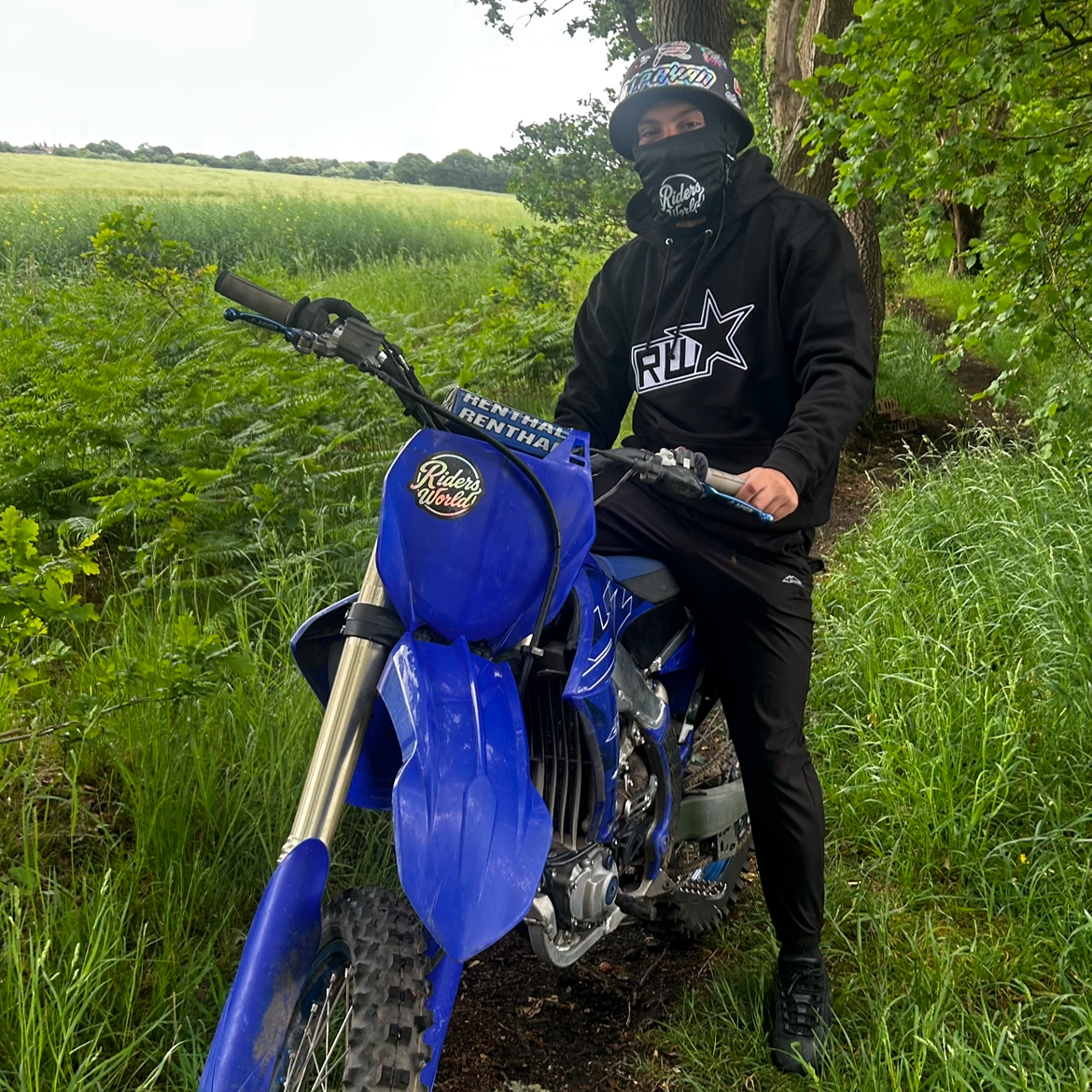 Riders world logo sticker - 100x100mm